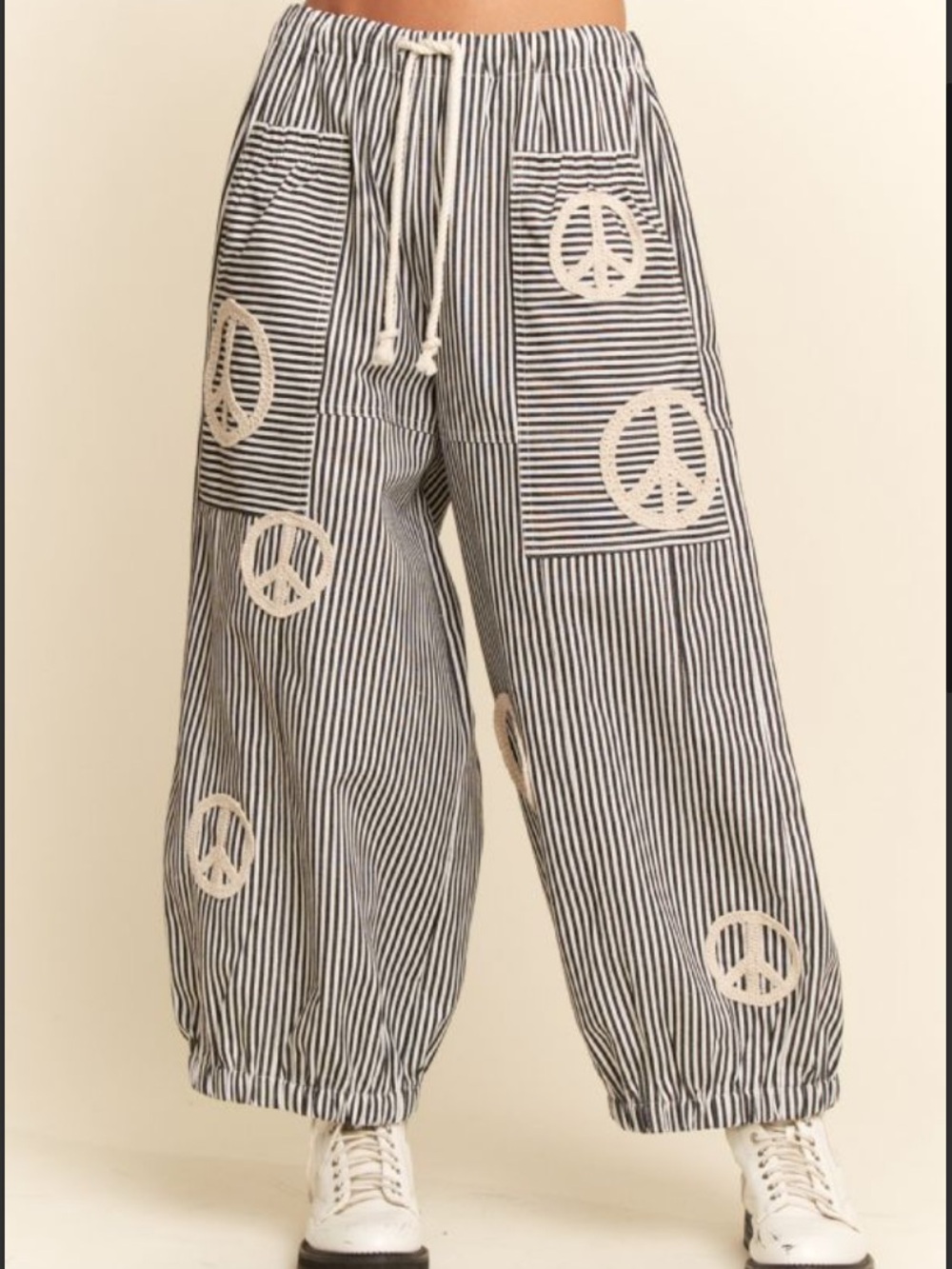 379 🦋 small - 3X DAVI & DANI PEACE SIGN PINSTRIPE
PALAZZO PANTS